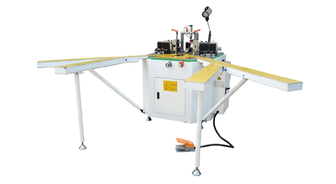 Corner Crimping machine alpha 180